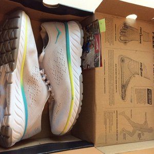 Hoka One One Women's Cavu 2 Nimbus White